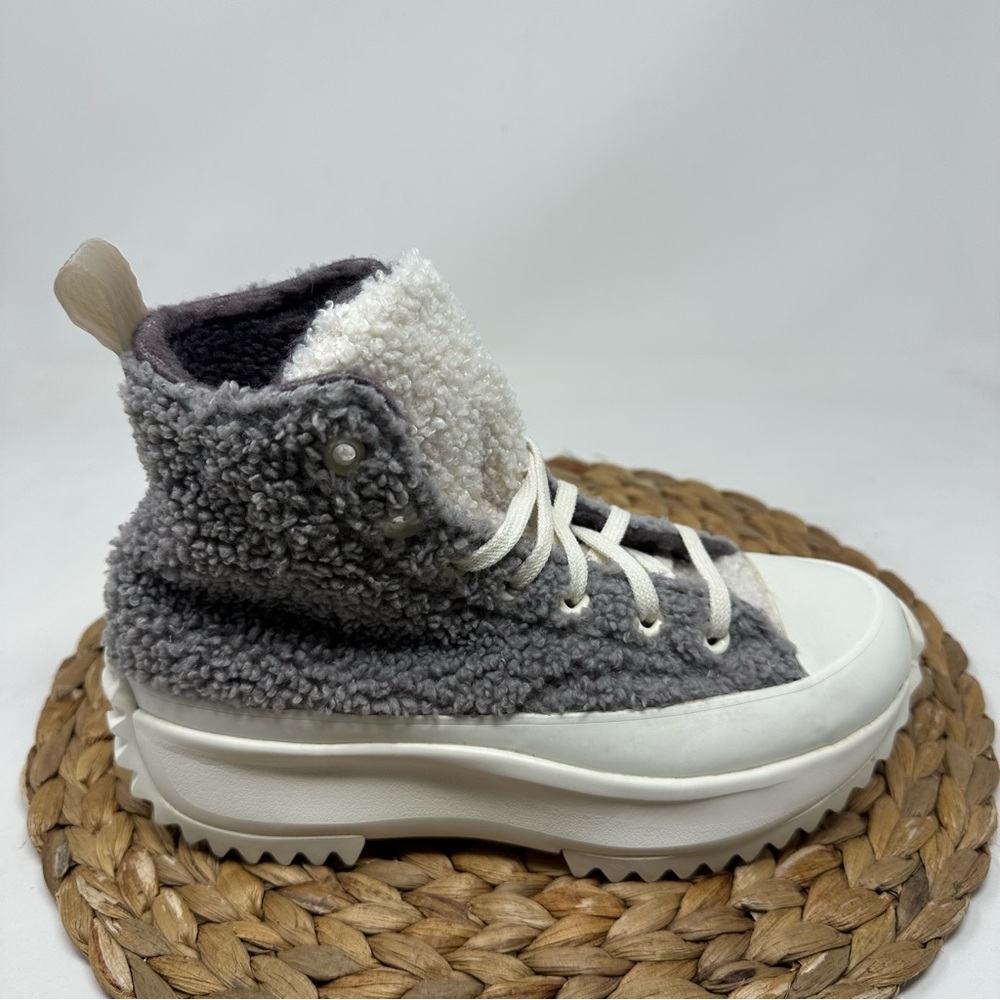 Converse Run Star Hike High Sherpa Sneakers Vapor Mauve White Size 6.5 Women's